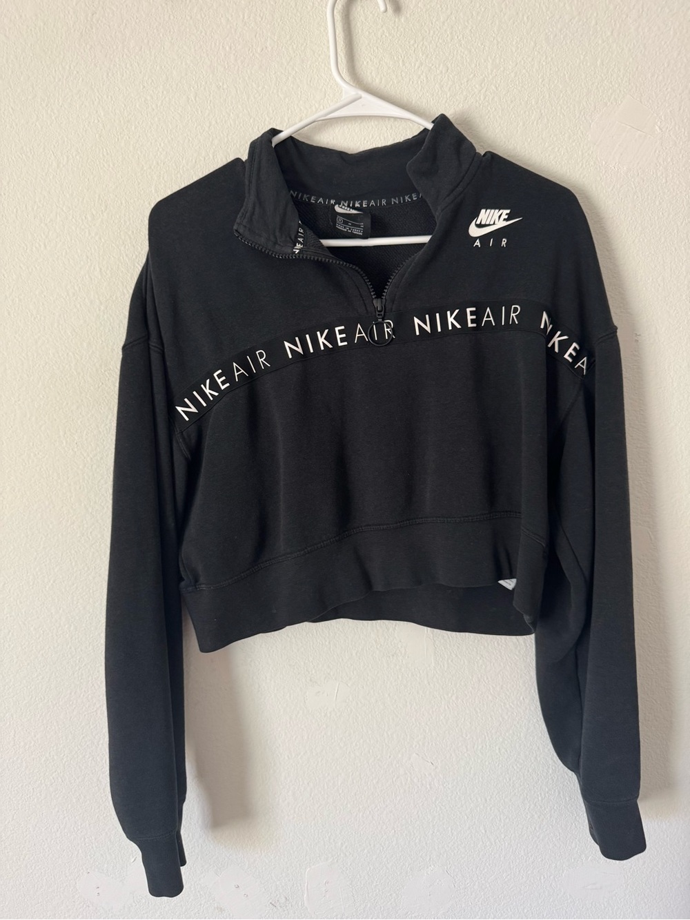 Nike Black Women's Cropped Quarter-Zip Sweatshirt